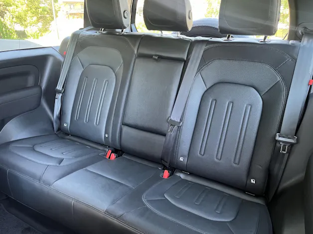 Land Rover Defender 90 3.0D I6 300 X-Dynamics SE AT8 (CH)