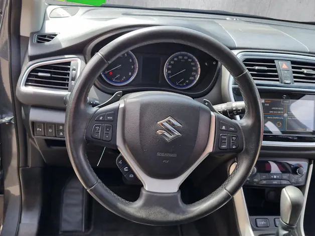 Suzuki SX4 S-Cross 1.4 T Compact Top 4x4