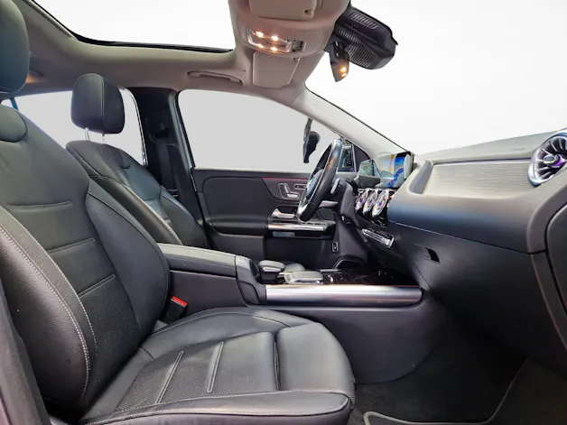 Mercedes-Benz EQA 350 4MATIC AMG Line