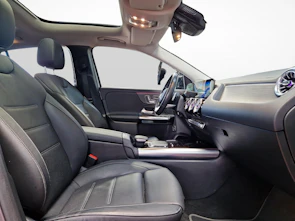 Fahrzeugbild MERCEDES-BENZ EQA 350 4MATIC AMG Line