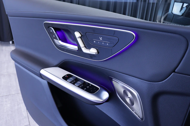 image du véhicule MERCEDES-BENZ GLC 300