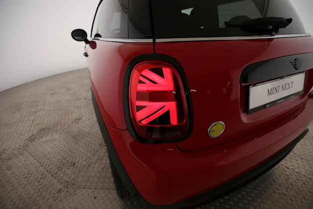MINI F56 Cooper SE