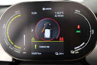 https://vehicle.imgix.net/4394614/6a5afcef-4e17-4f73-aa4f-f78a8a40c2f1.jpg