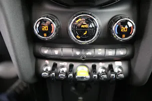MINI F56 Cooper SE