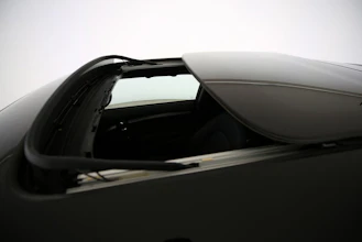 https://vehicle.imgix.net/4394614/7b9c8da0-44bc-40bf-aeab-f8cafa16f788.jpg