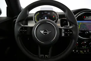 MINI F56 Cooper SE