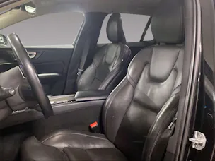 Volvo V60 Cross Country 2.0 B4 AWD