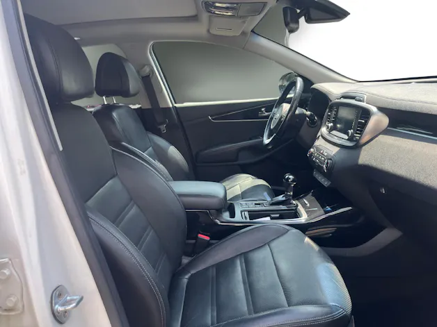Kia Sorento 2.2 CRDI Style 7P. Automatic
