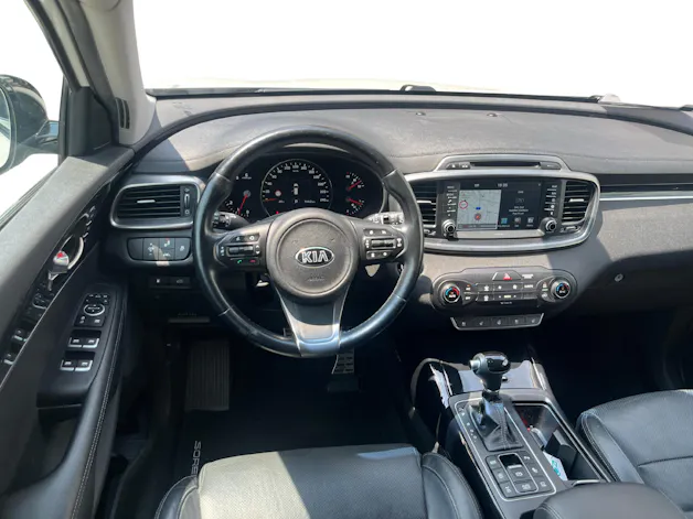 Kia Sorento 2.2 CRDI Style 7P. Automatic