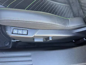 PEUGEOT 2008 1.2 Hybrid 145 GT