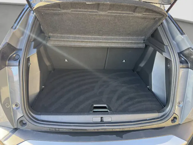 PEUGEOT 2008 1.2 Hybrid 145 GT