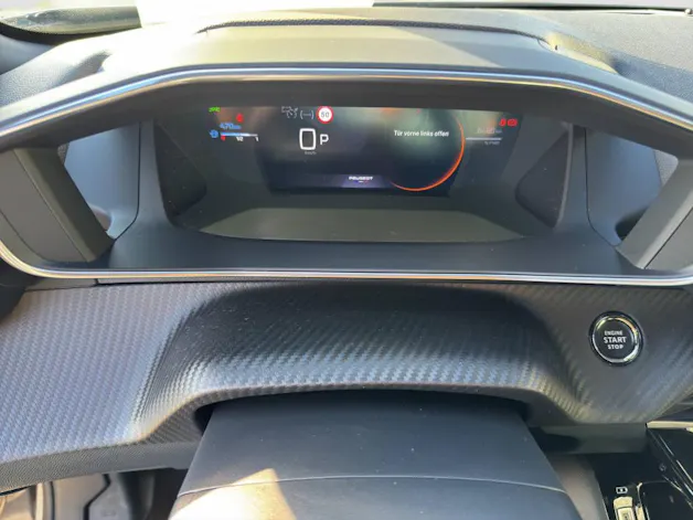 PEUGEOT 2008 1.2 Hybrid 145 GT