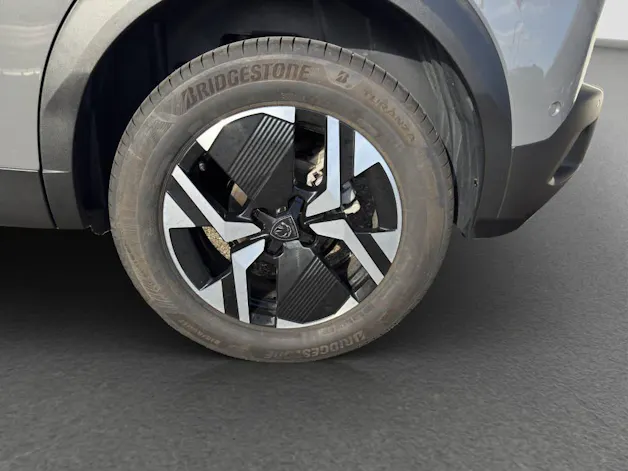 PEUGEOT 2008 1.2 Hybrid 145 GT