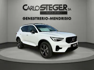 Volvo XC40 B3 Benzin Mild Hybrid Plus Dark DCT