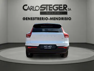 Volvo XC40 B3 Benzin Mild Hybrid Plus Dark DCT