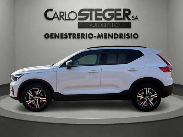 Volvo XC40 B3 Benzin Mild Hybrid Plus Dark DCT