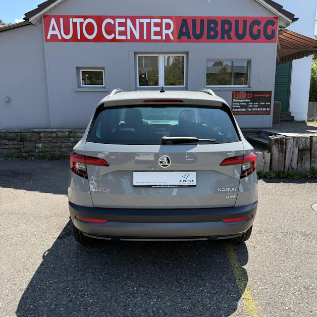 SKODA Karoq 2.0 TDI CR Style 4x4 DSG *ALCANTARA-SITZE - PANORAMA-DACH - ANHÄGERKUPPLUNG*