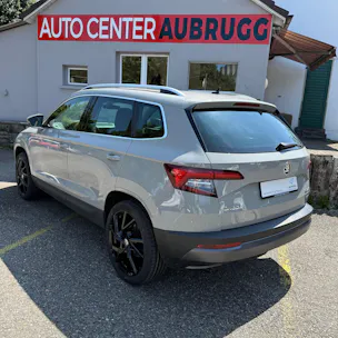 Škoda Karoq 2.0 TDI CR Style 4x4 DSG *ALCANTARA-SITZE - PANORAMA-DACH - ANHÄGERKUPPLUNG*