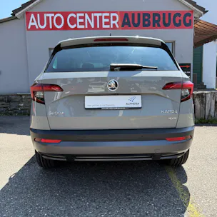 Škoda Karoq 2.0 TDI CR Style 4x4 DSG *ALCANTARA-SITZE - PANORAMA-DACH - ANHÄGERKUPPLUNG*