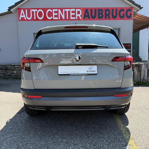 SKODA Karoq 2.0 TDI CR Style 4x4 DSG *ALCANTARA-SITZE - PANORAMA-DACH - ANHÄGERKUPPLUNG*