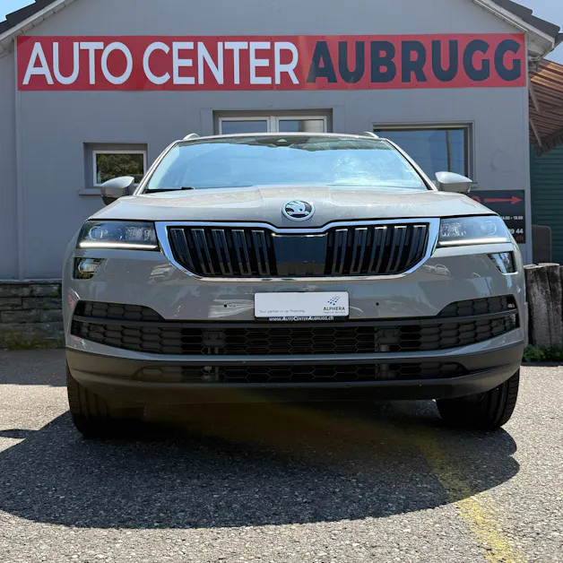 SKODA Karoq 2.0 TDI CR Style 4x4 DSG *ALCANTARA-SITZE - PANORAMA-DACH - ANHÄGERKUPPLUNG*