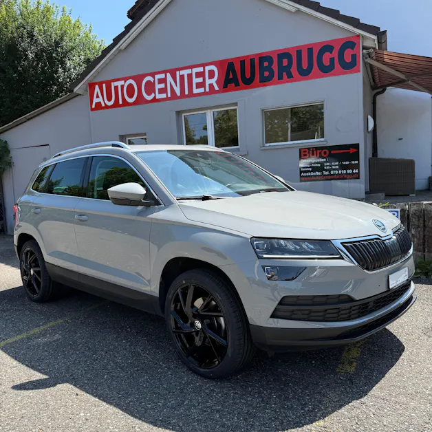 SKODA Karoq 2.0 TDI CR Style 4x4 DSG *ALCANTARA-SITZE - PANORAMA-DACH - ANHÄGERKUPPLUNG*