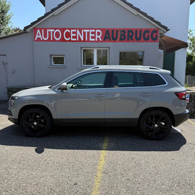 SKODA Karoq 2.0 TDI CR Style 4x4 DSG *ALCANTARA-SITZE - PANORAMA-DACH - ANHÄGERKUPPLUNG*