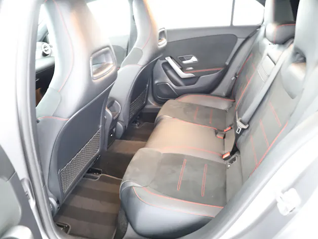 Mercedes-Benz A 200 7G-DCT