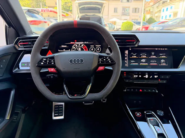 Audi RS3 SPORTBACK 2.5 400PS TFSI QUATTRO *** VOLLAUSSTATTUNG MIT SCHALENSITZEN ***