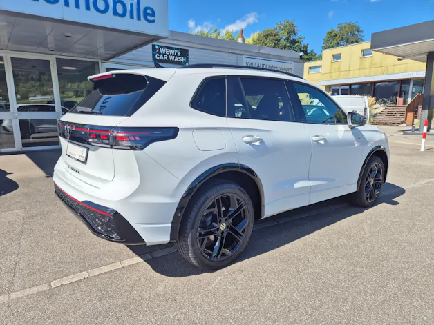 VW Tiguan 2.0 TSI DSG R-Line 4Motion
