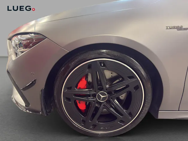 Mercedes-Benz CLA 35 4M - AMG / 360 Grad Kamera / Panorama-Dach / Head-Up Display