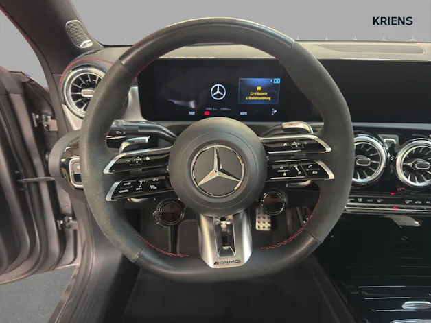 Mercedes-Benz CLA 35 4M - AMG / 360 Grad Kamera / Panorama-Dach / Head-Up Display