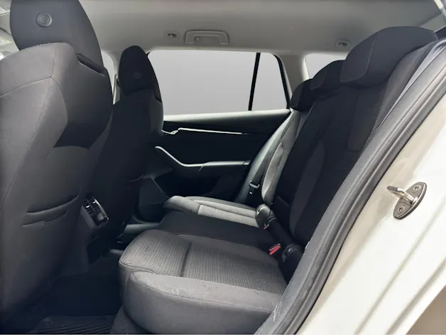 Škoda Octavia Combi 2.0 TDI DSG Ambition 4x4