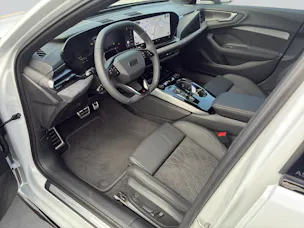 Audi A5 Avant e-hybrid quattro Attraction 220 kW S tronic
