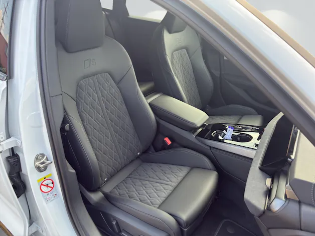 Audi A5 Avant e-hybrid quattro Attraction 220 kW S tronic