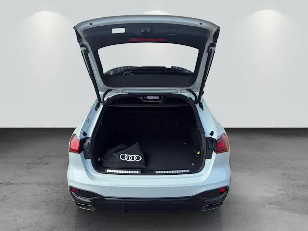 Audi A5 Avant e-hybrid quattro Attraction 220 kW S tronic
