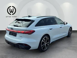 Audi A5 Avant e-hybrid quattro Attraction 220 kW S tronic