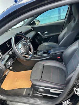 Mercedes-Benz A 180 AMG Line