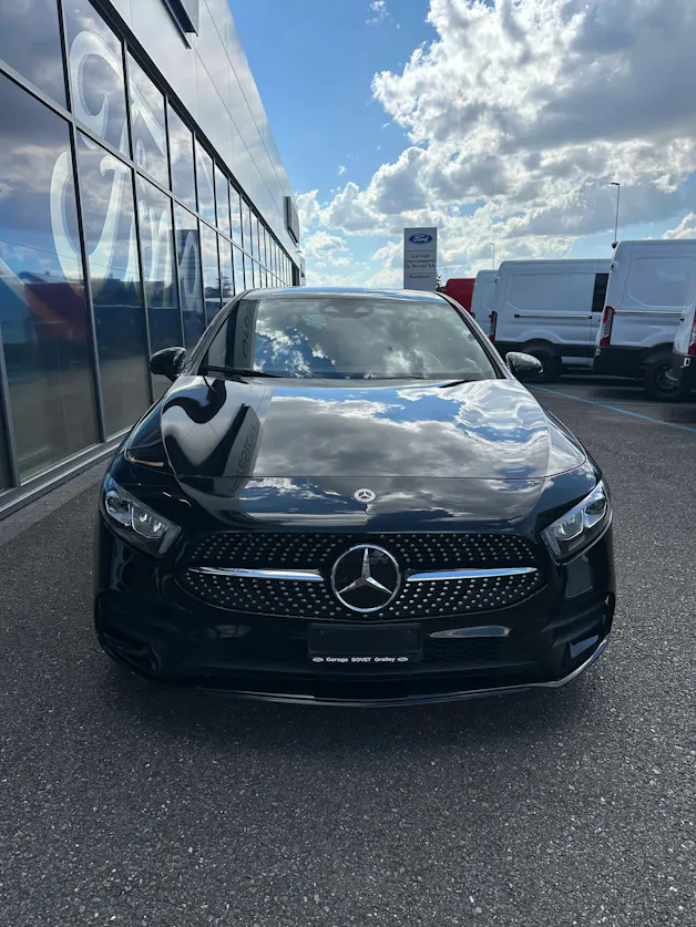 MERCEDES-BENZ A 180 AMG Line