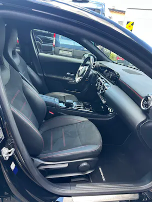 Mercedes-Benz A 180 AMG Line