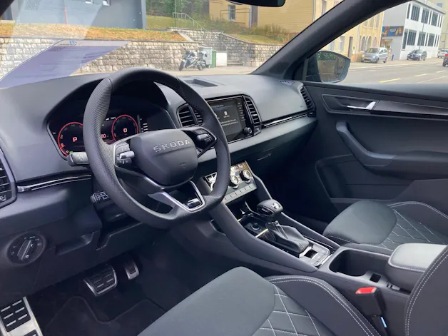 SKODA Karoq 2.0TSI SportL.4x4