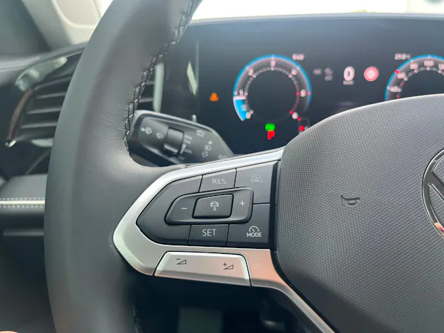 VW Passat Variant 2.0 TDI evo Business 4 Motion DSG