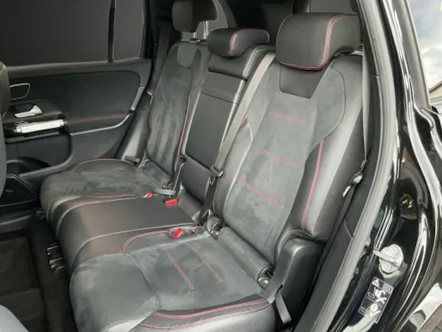 MERCEDES-BENZ GLB 220 d AMG Line 4 MAT.