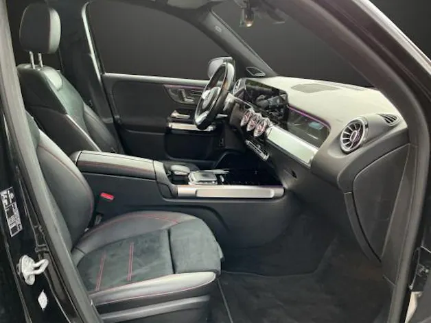 MERCEDES-BENZ GLB 220 d AMG Line 4 MAT.