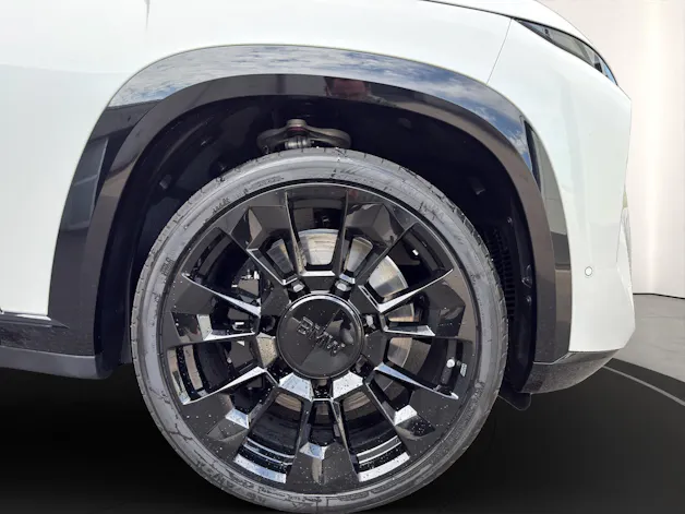 BMW XM xDrive 50e PHEV
