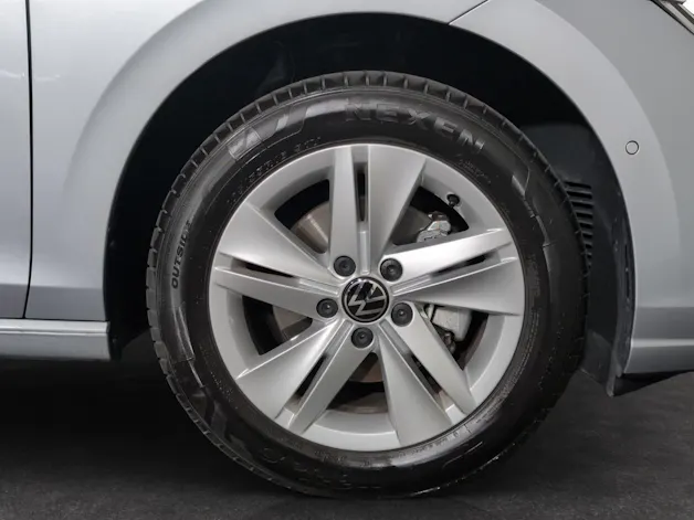 VW Golf 1.5 e TSI mHEV Life DSG