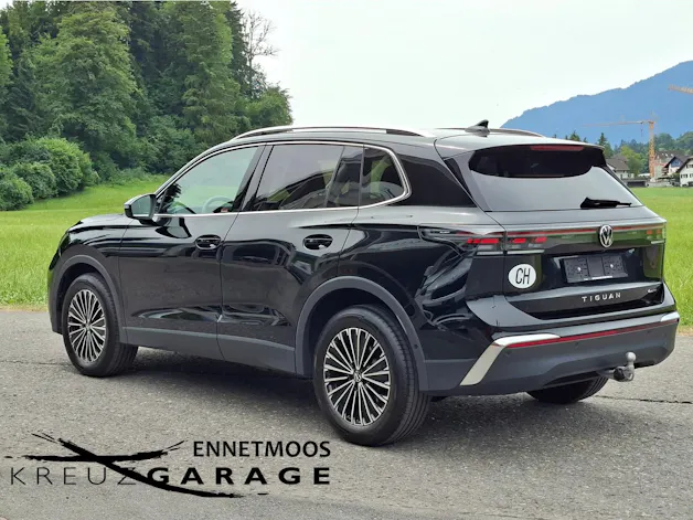 VW Tiguan 2.0 TSI DSG Elegance 4Motion *Panormadach+Anhängerkupplung*