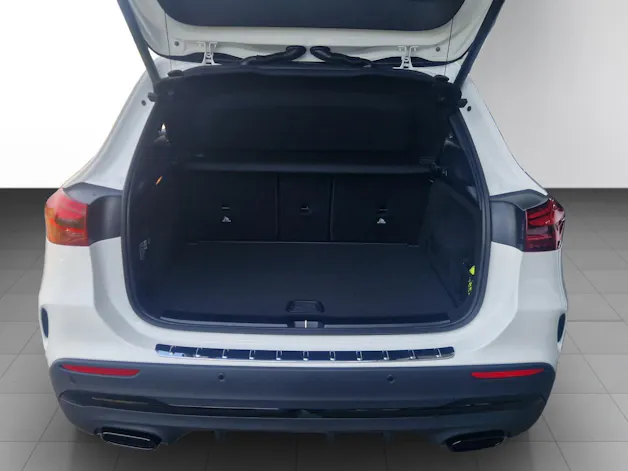 Mercedes-Benz GLA 220 4Matic 8G-DCT