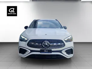 Mercedes-Benz GLA 220 4Matic 8G-DCT
