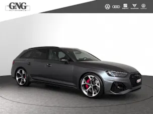 Audi RS4 Avant quattro tiptronic